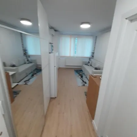 شقة Garsoniera Langa Mare